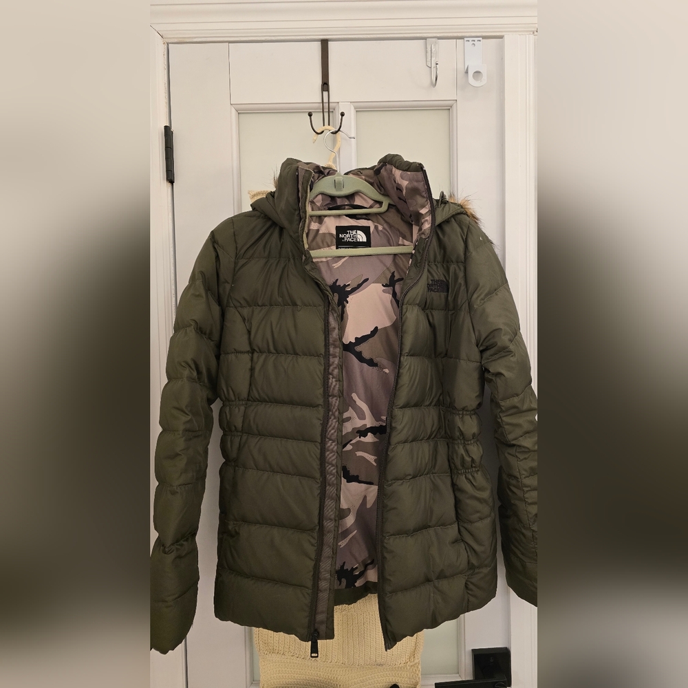 the North Face Women's Olive Puffer Jacket with Faux Fur Trim